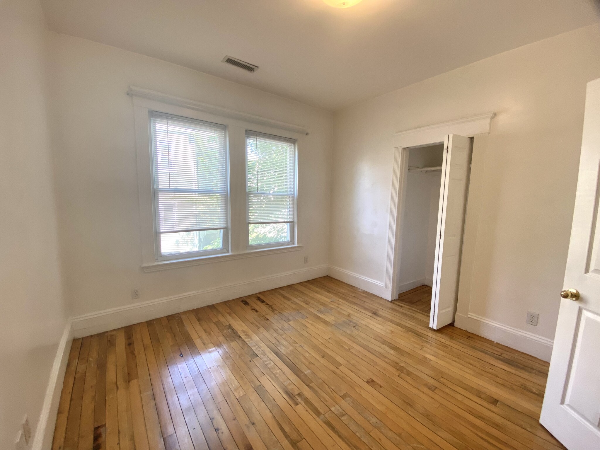 1463 Beacon St, Coolidge Corner