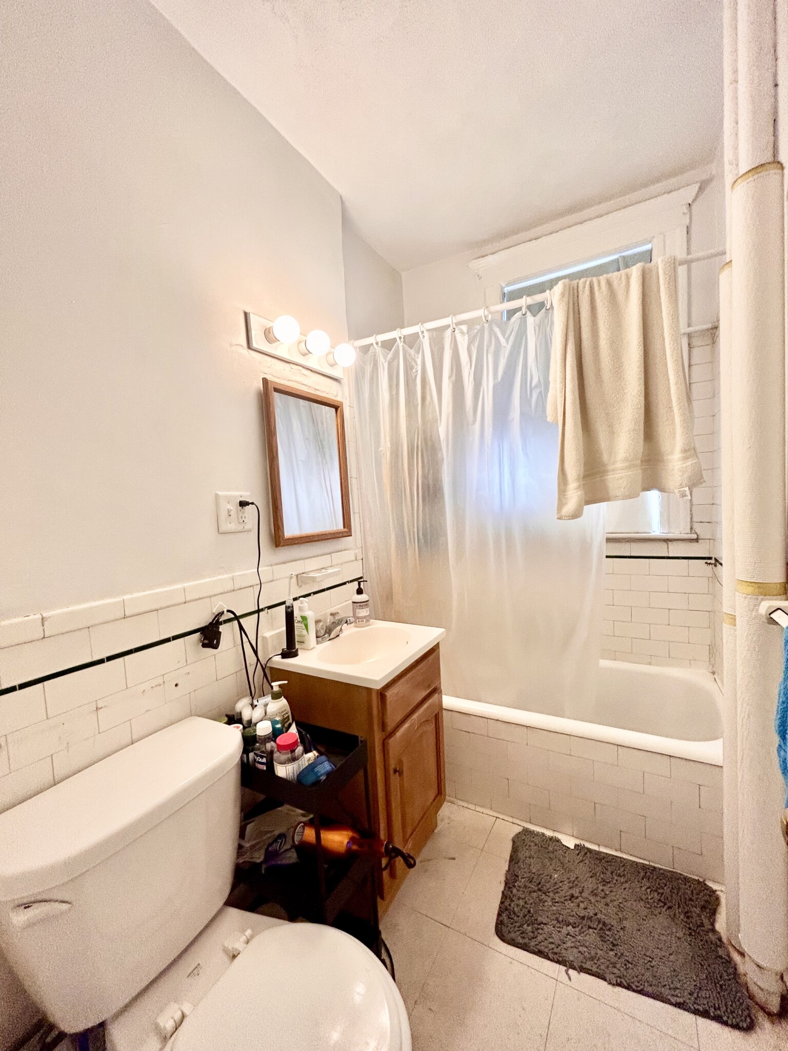 1634 Commonwealth Ave, Brighton