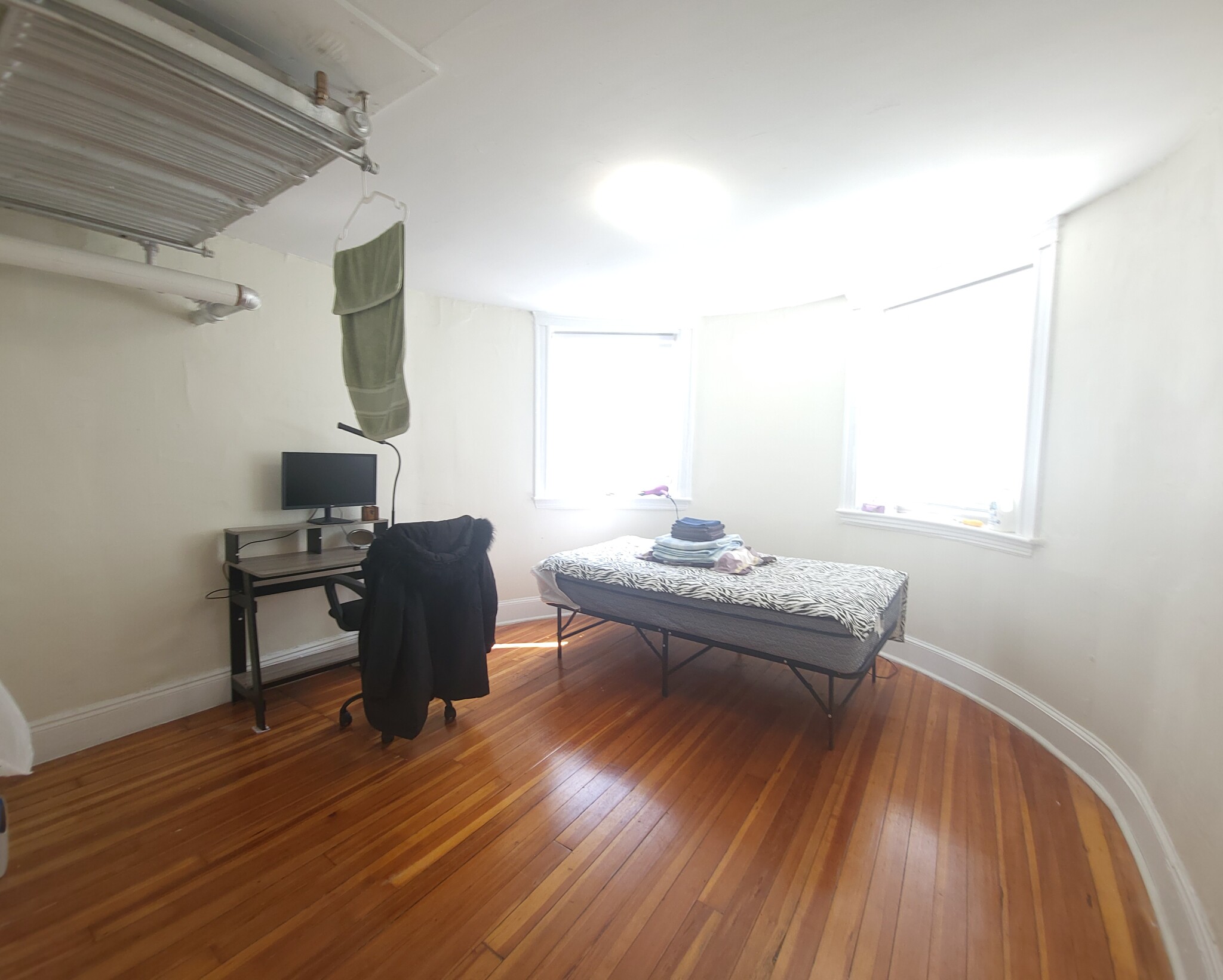 7 Mount Hood Rd, Brighton