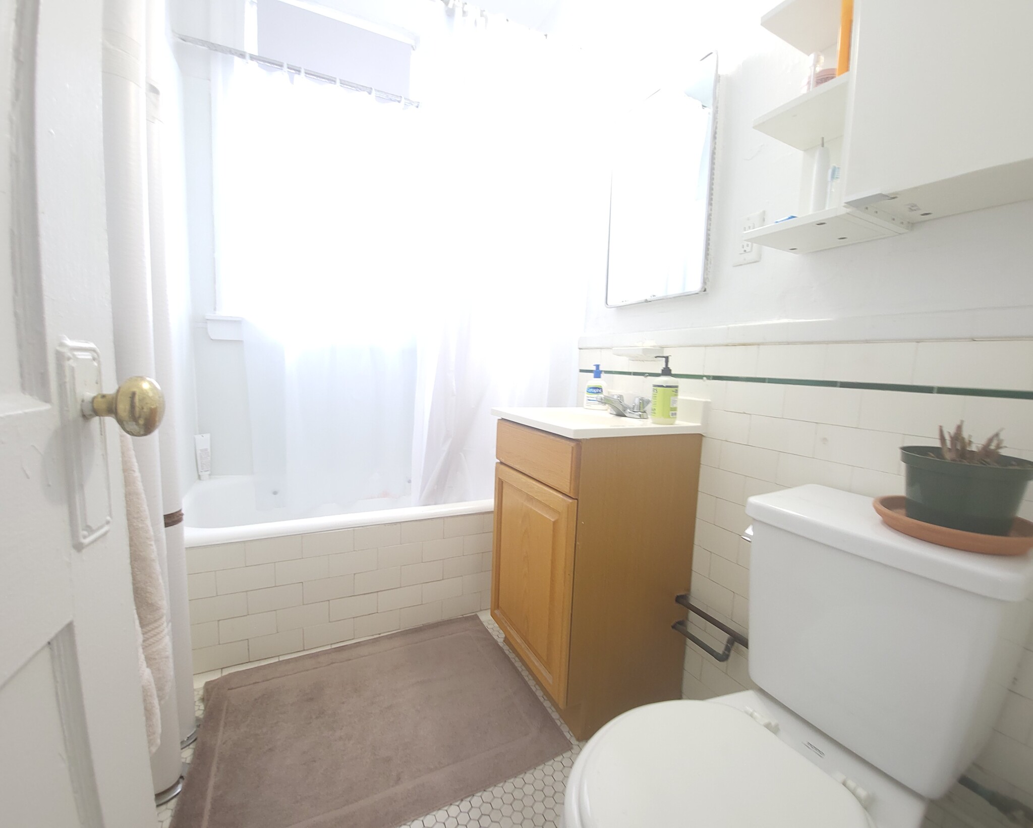 1634 Commonwealth Ave, Brighton