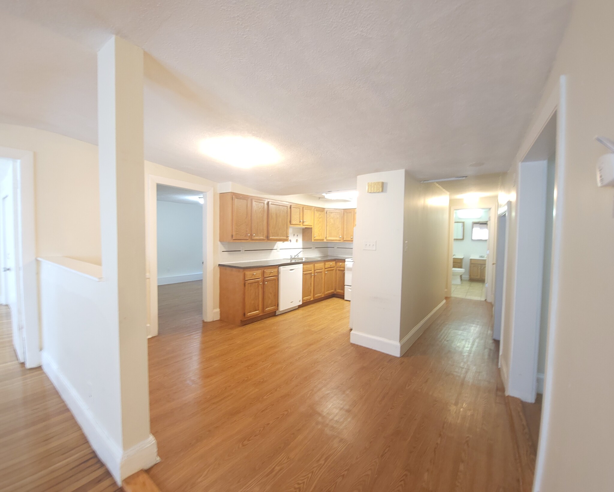 33 Lancaster Ter, Washington Square