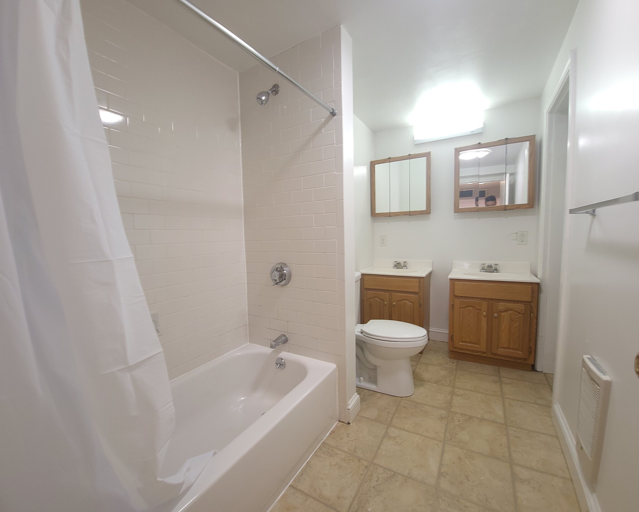 33 Lancaster Ter, Washington Square