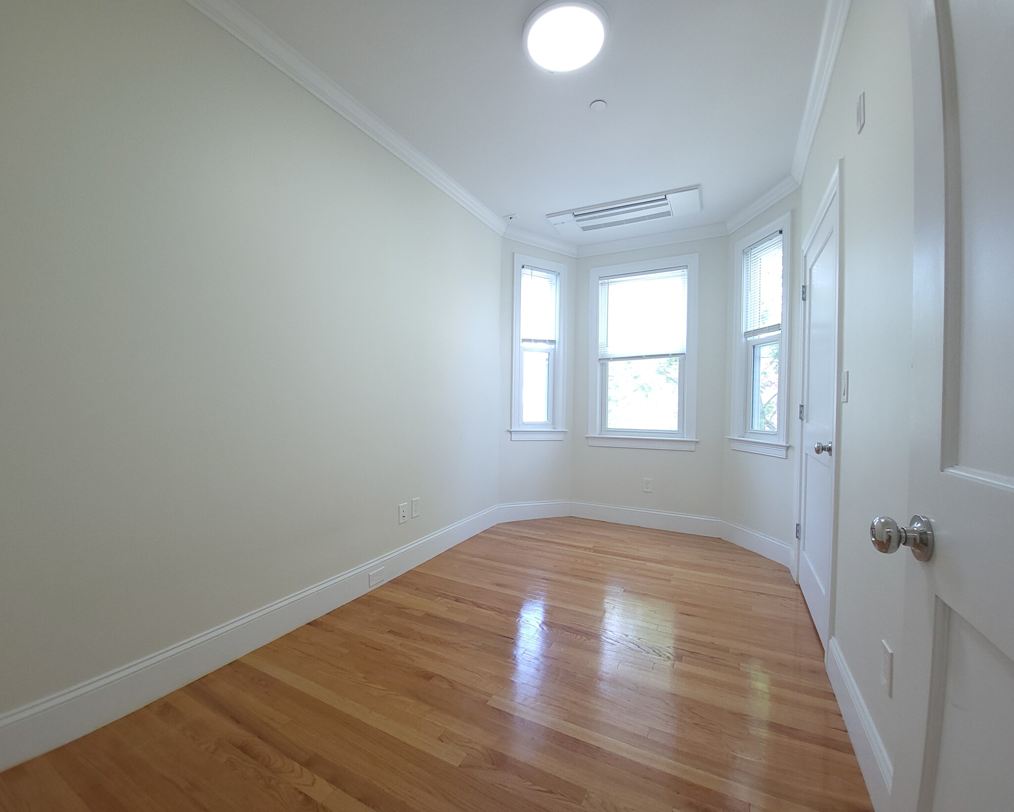 12 Harris St, Coolidge Corner