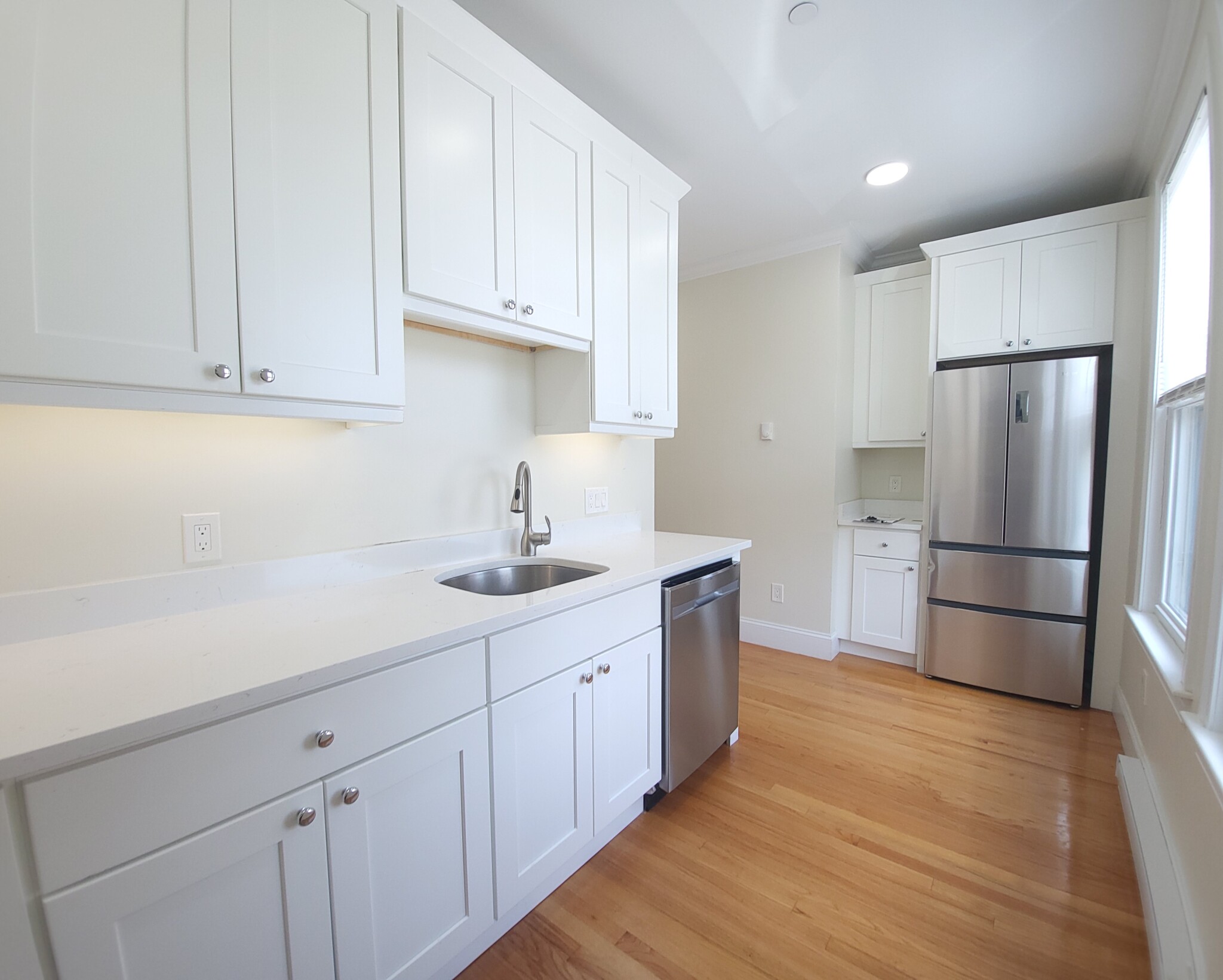 12 Harris St, Coolidge Corner