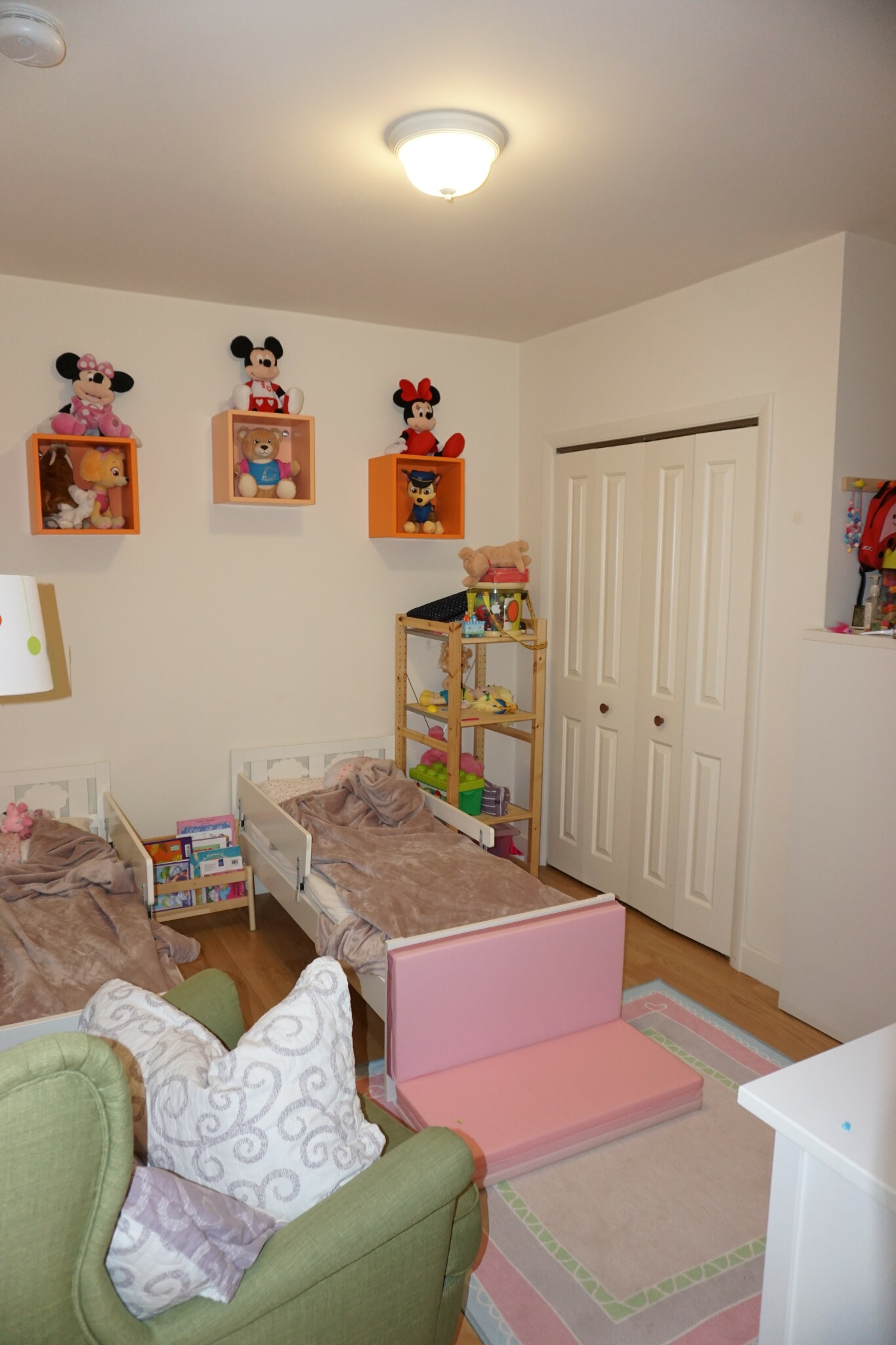 66 Edenfield Ave, Watertown