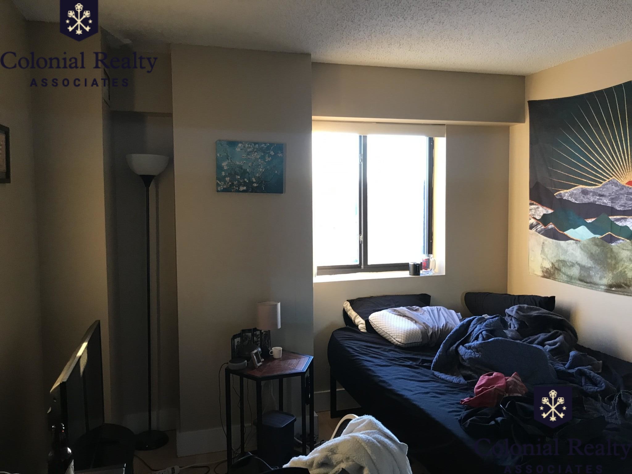 https://ygl-photos.s3.us-west-004.backblazeb2.com/10725W5e294dd4c0945.jpg