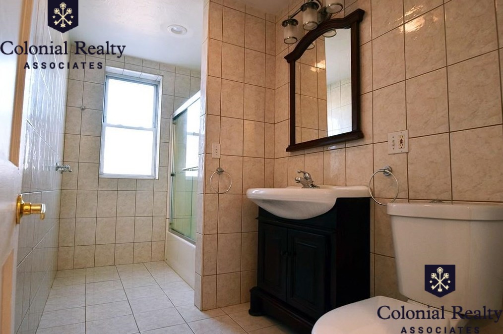 73 Thatcher St, Coolidge Corner