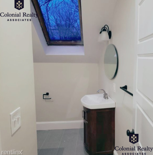 129 Sutherland, Brighton