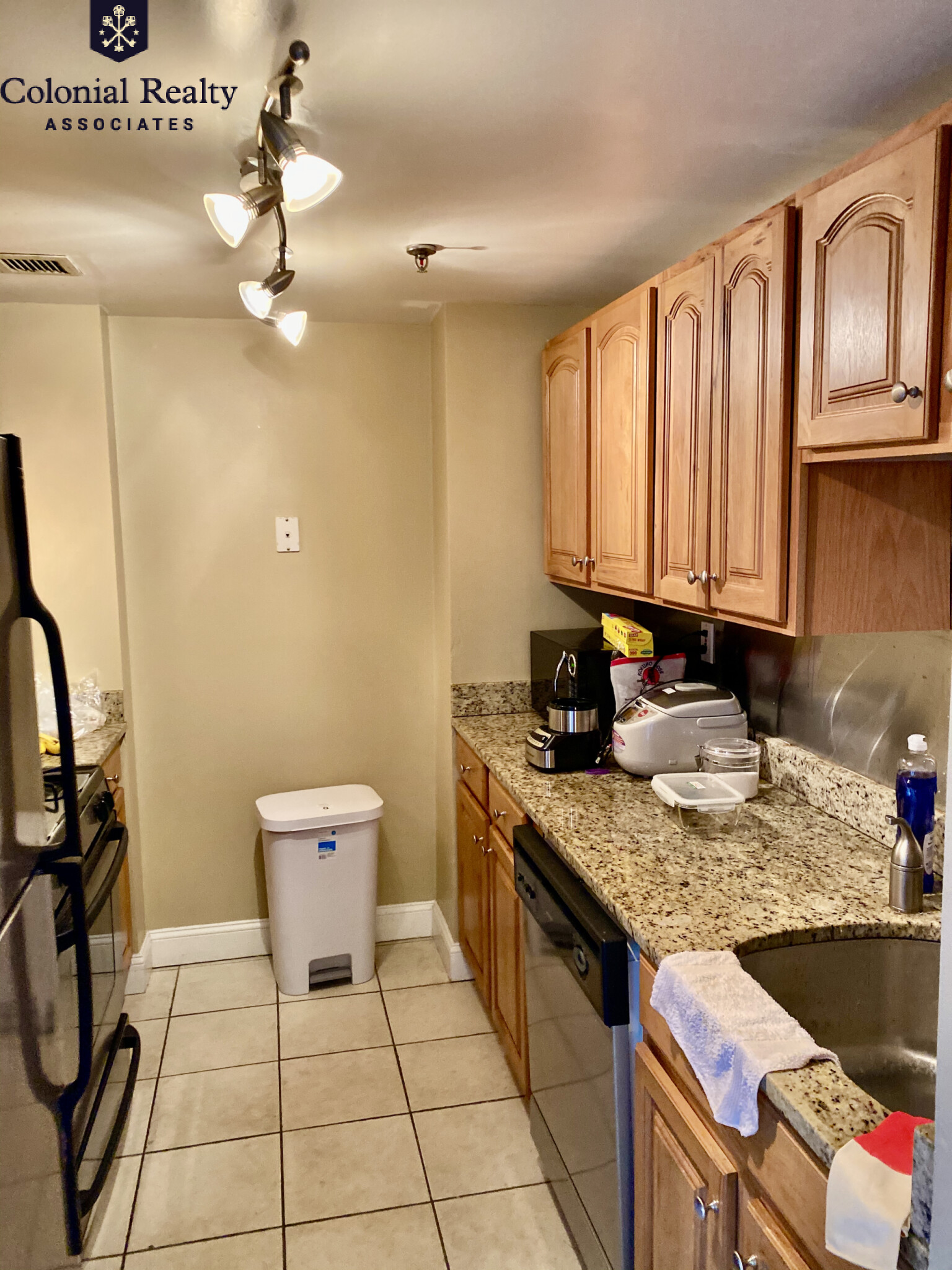 15 North Beacon St, Allston