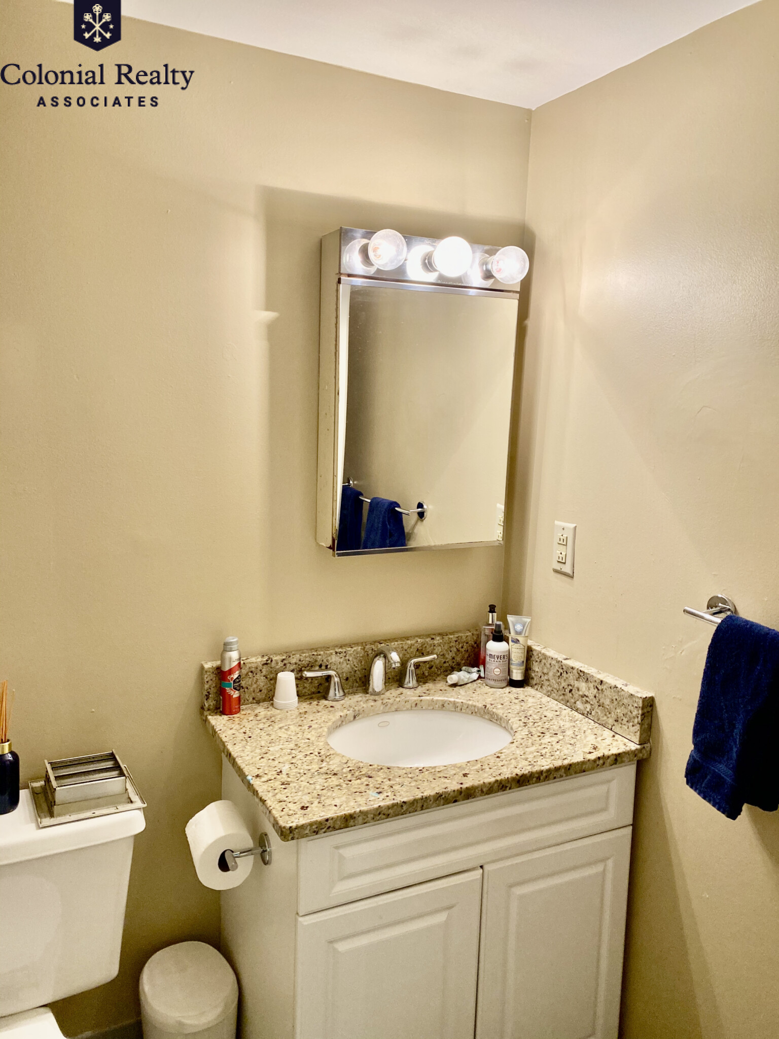 15 North Beacon St, Allston