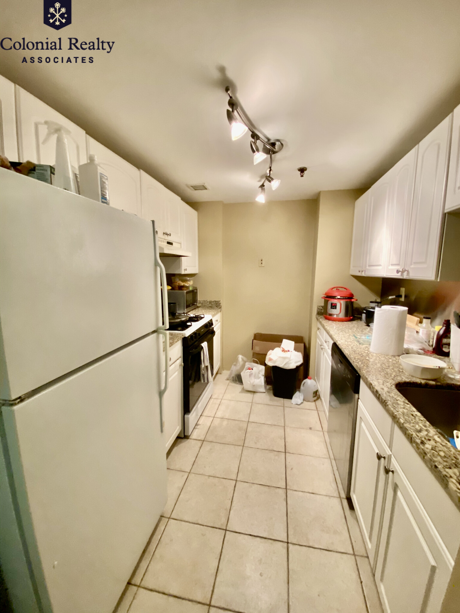 15 North Beacon St, Allston