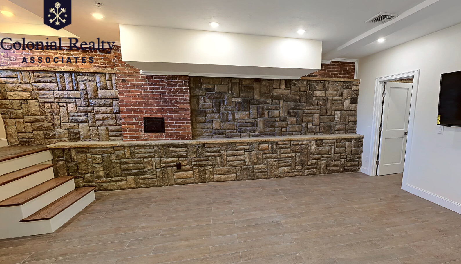 1620 Beacon St. - 4,300USD / month