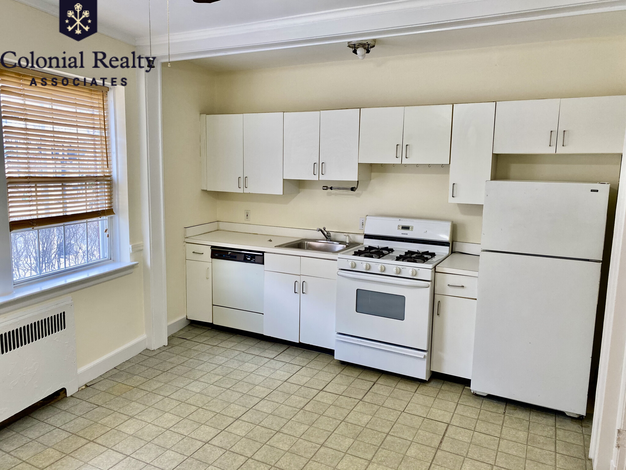 24 Fairbanks St, Coolidge Corner