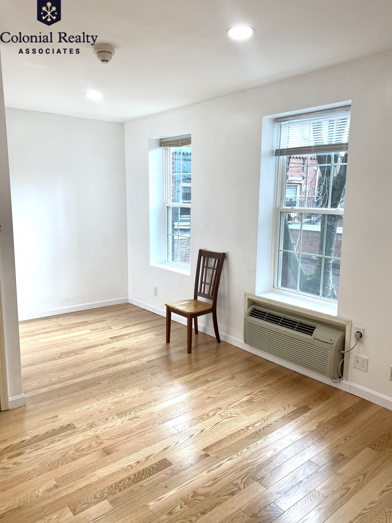 74 Tyler St, Chinatown