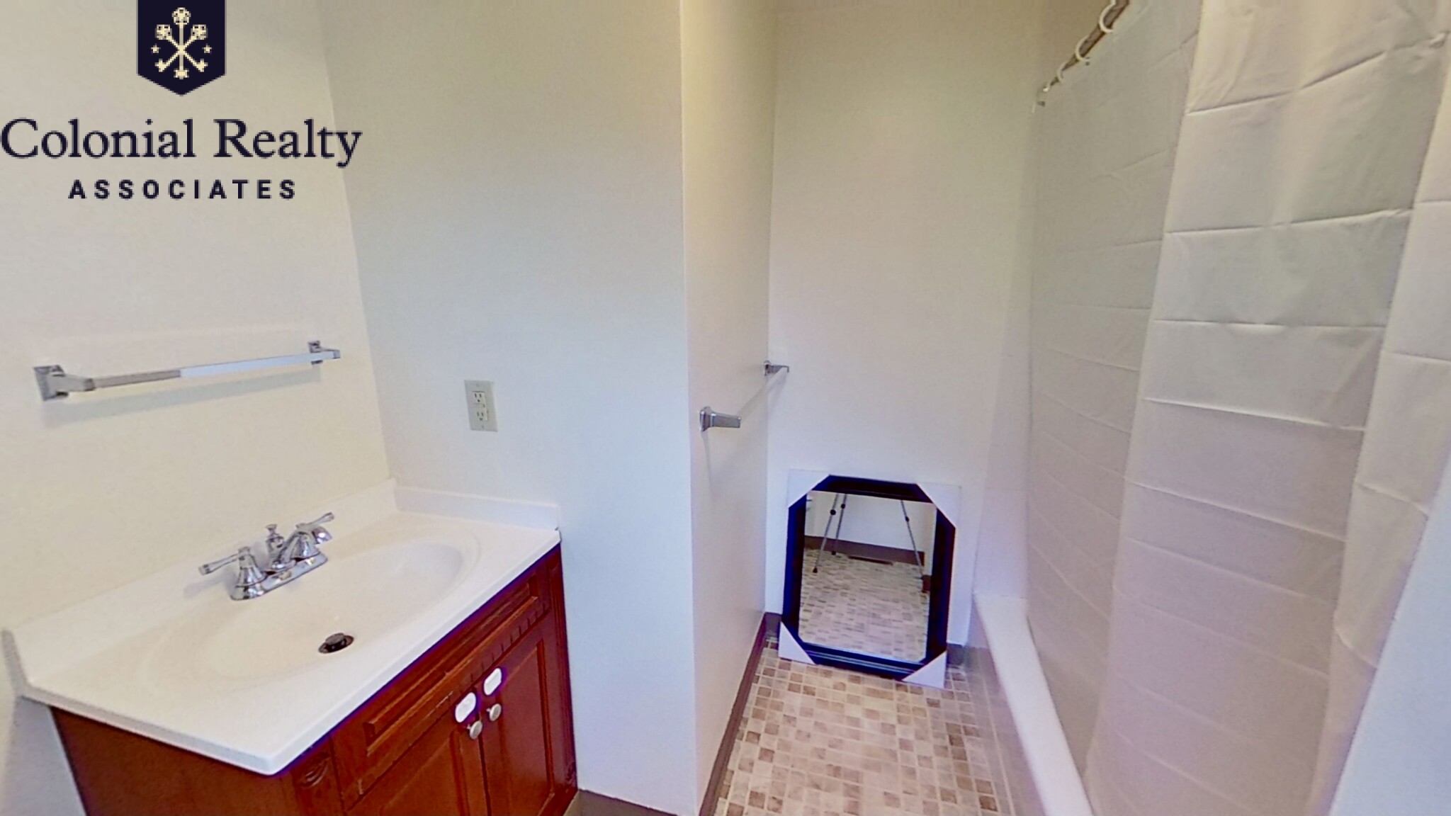 8 Hearn St, Watertown