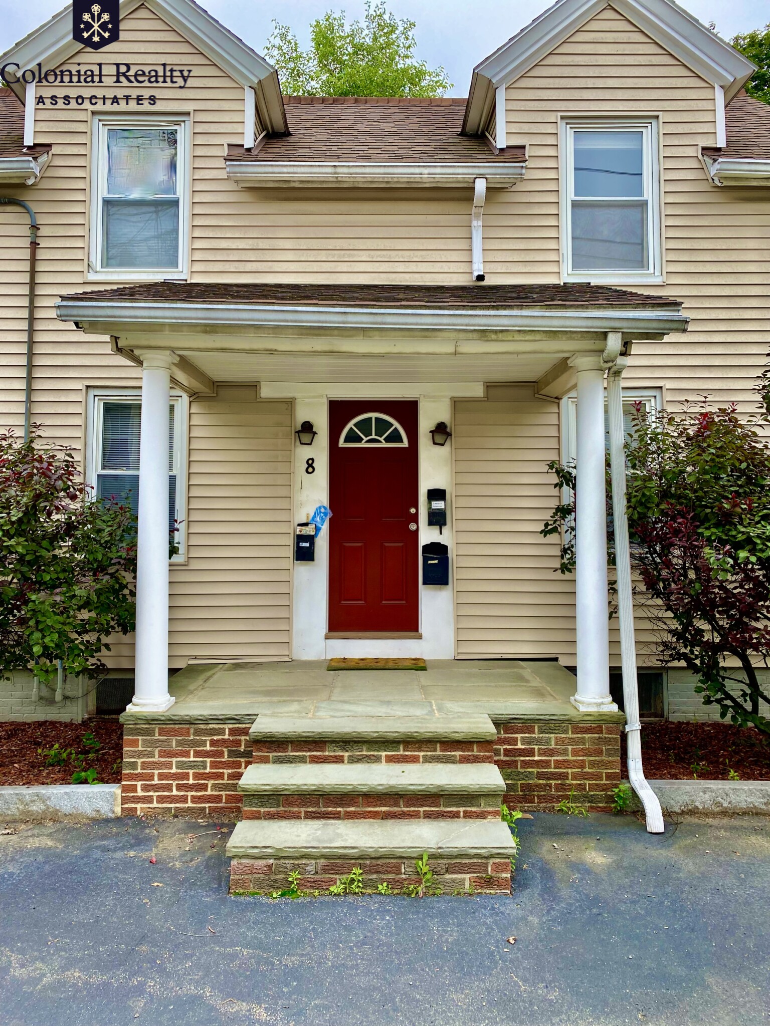 8 Hearn St, Watertown