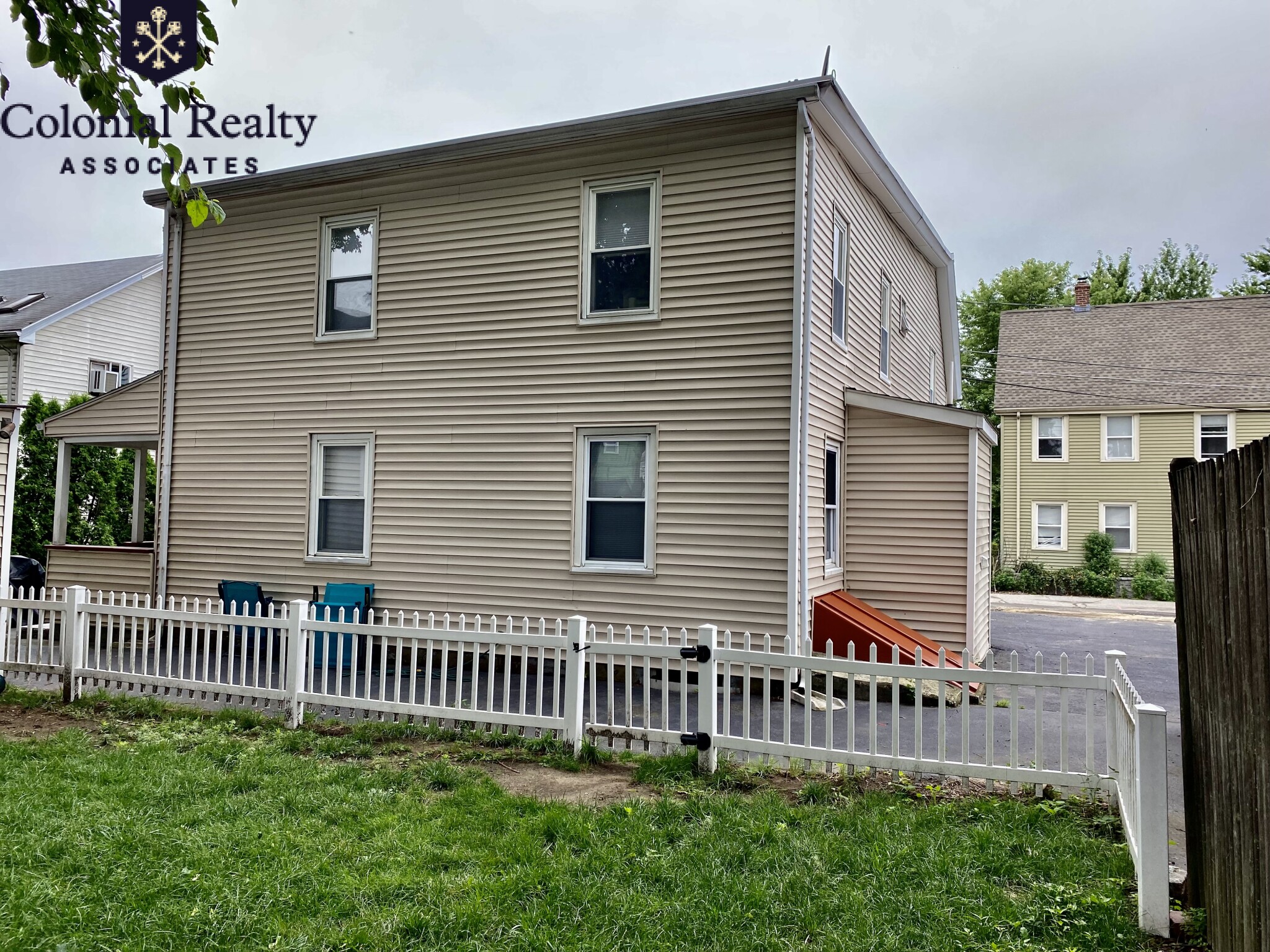 8 Hearn St, Watertown