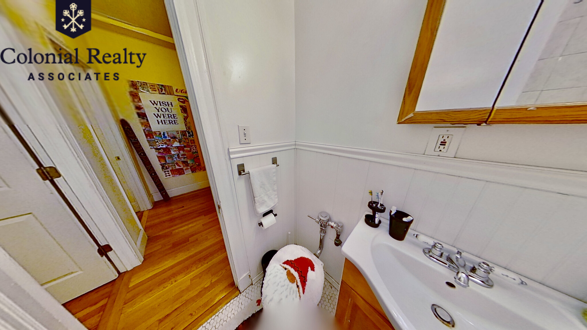 2001 Commonwealth Ave, Brighton