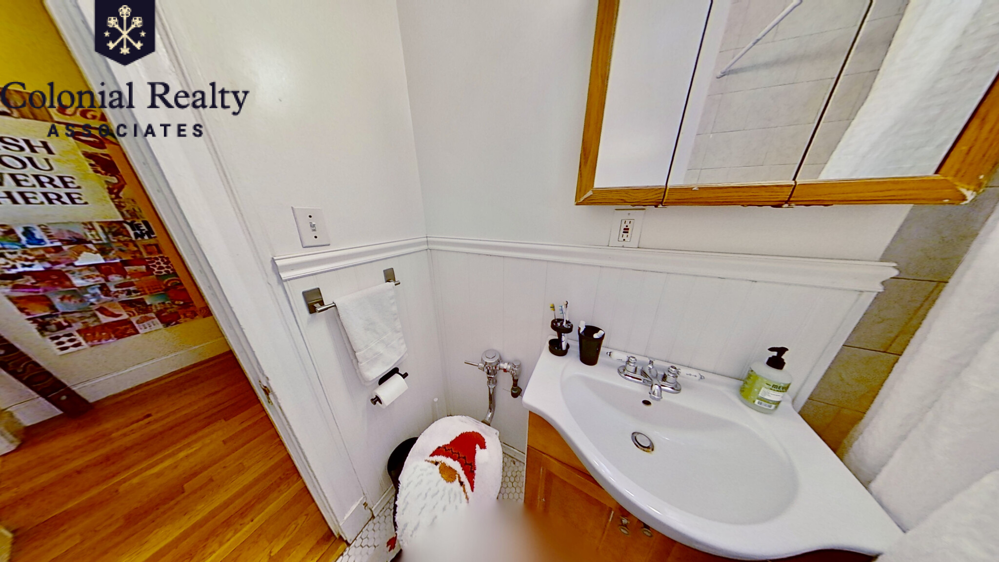 2001 Commonwealth Ave, Brighton