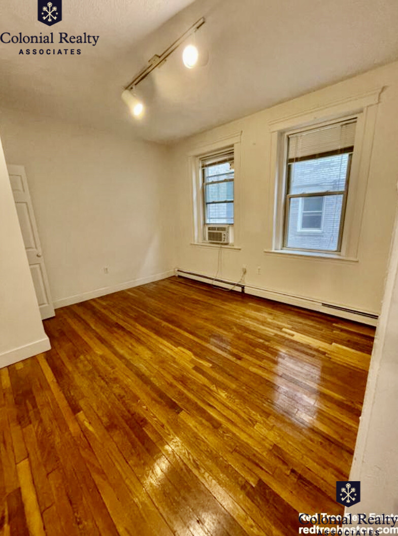 1673 Commonwealth Ave, Brighton