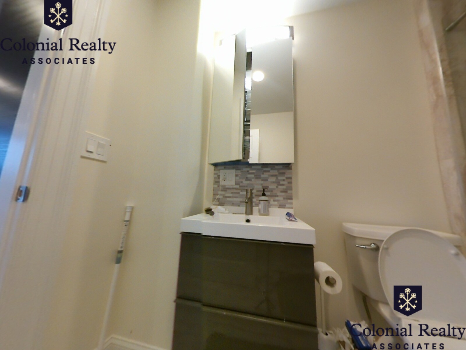 1616 Beacon St, Washington Square