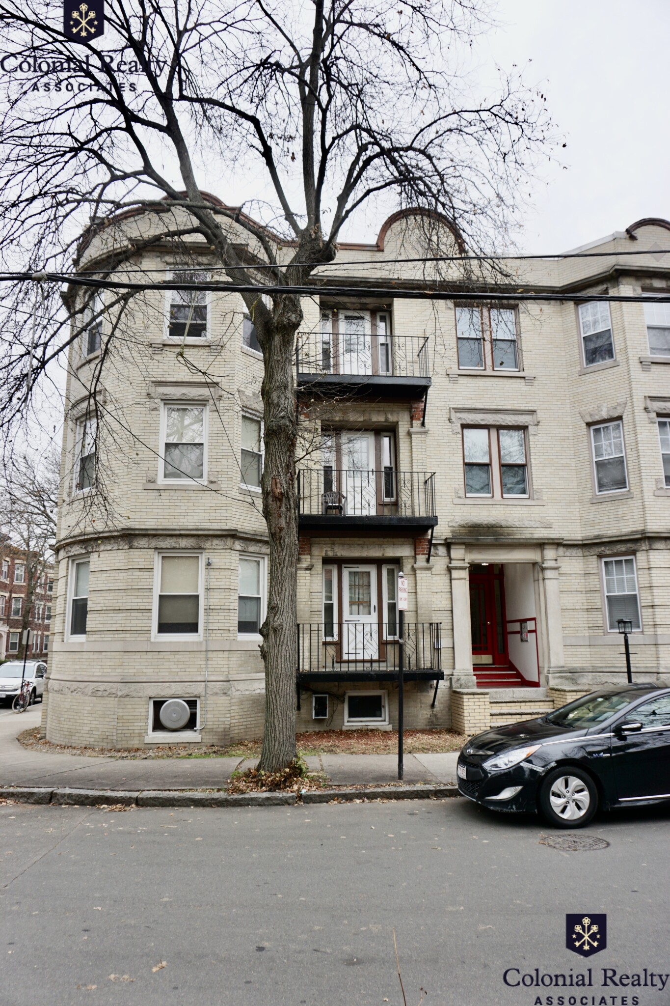 81 Gibbs St, Coolidge Corner