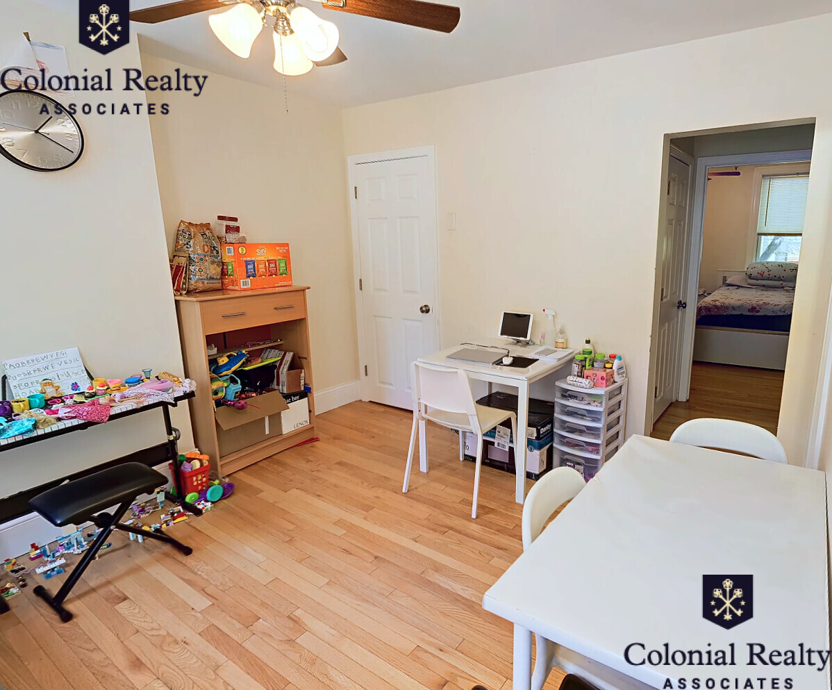 49 Cameron St, Brookline Village