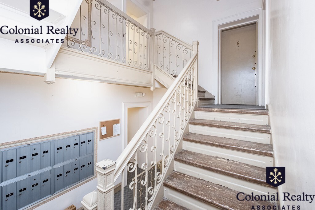 1486 Commonwealth Ave, Brighton