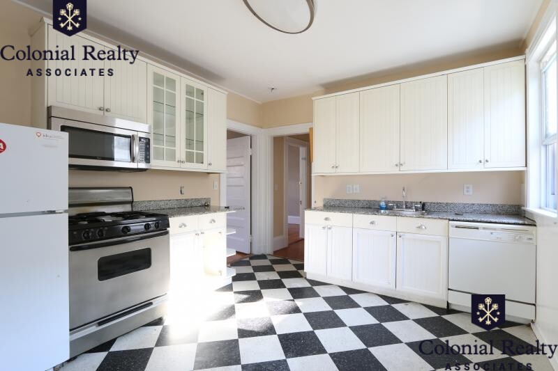 1 Parker Hill Ter, Mission Hill