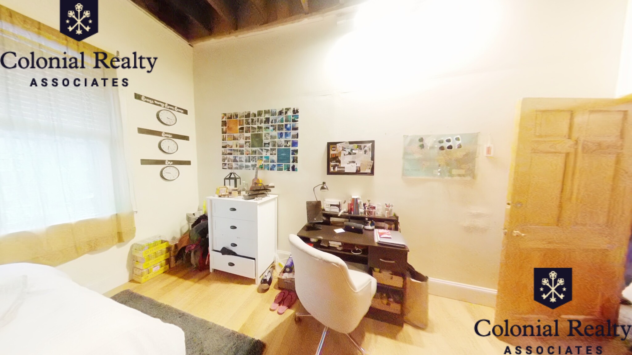 25 Saint Marys Ct, Longwood