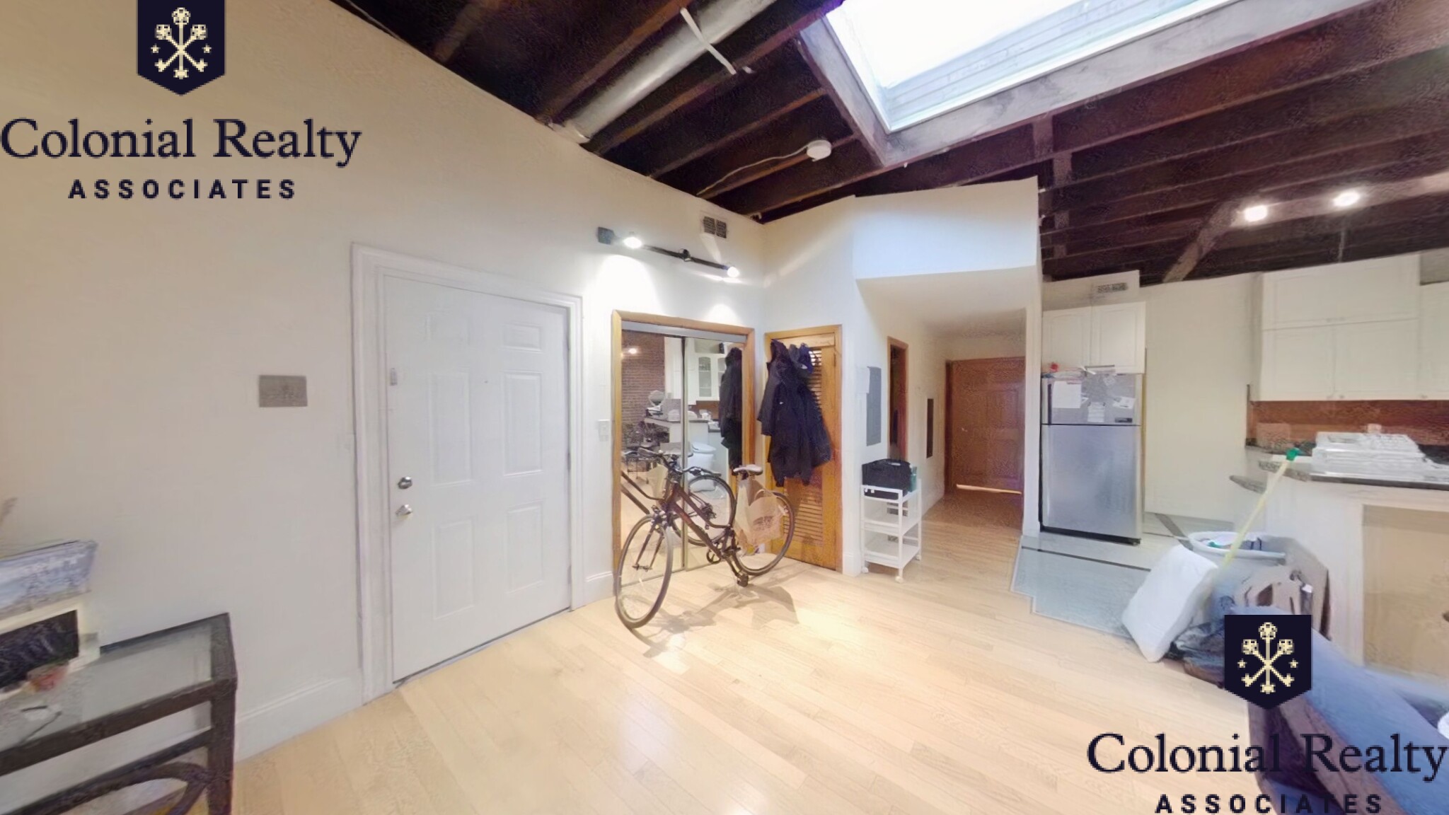 25 Saint Marys Ct, Longwood