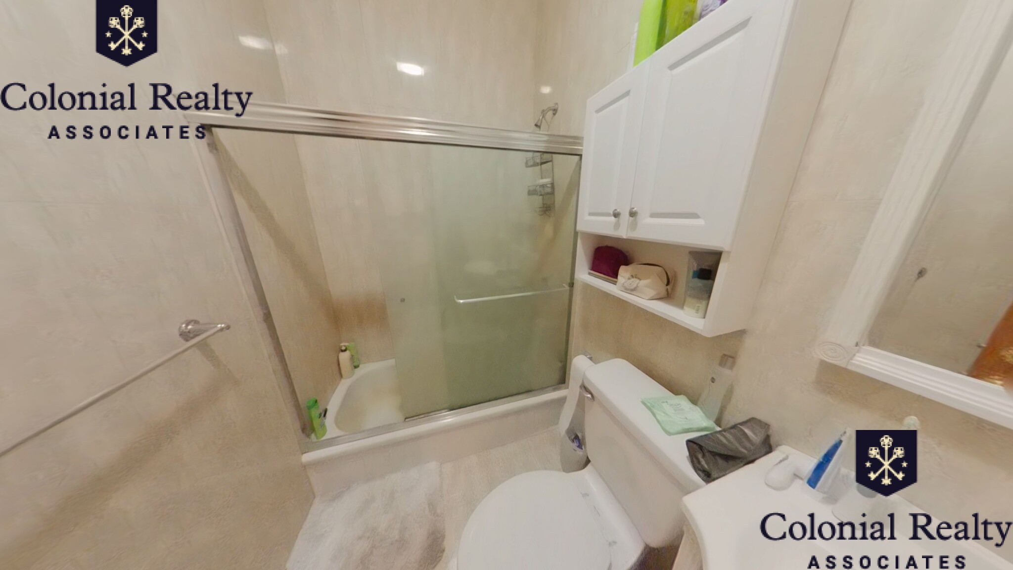 25 Saint Marys Ct, Longwood