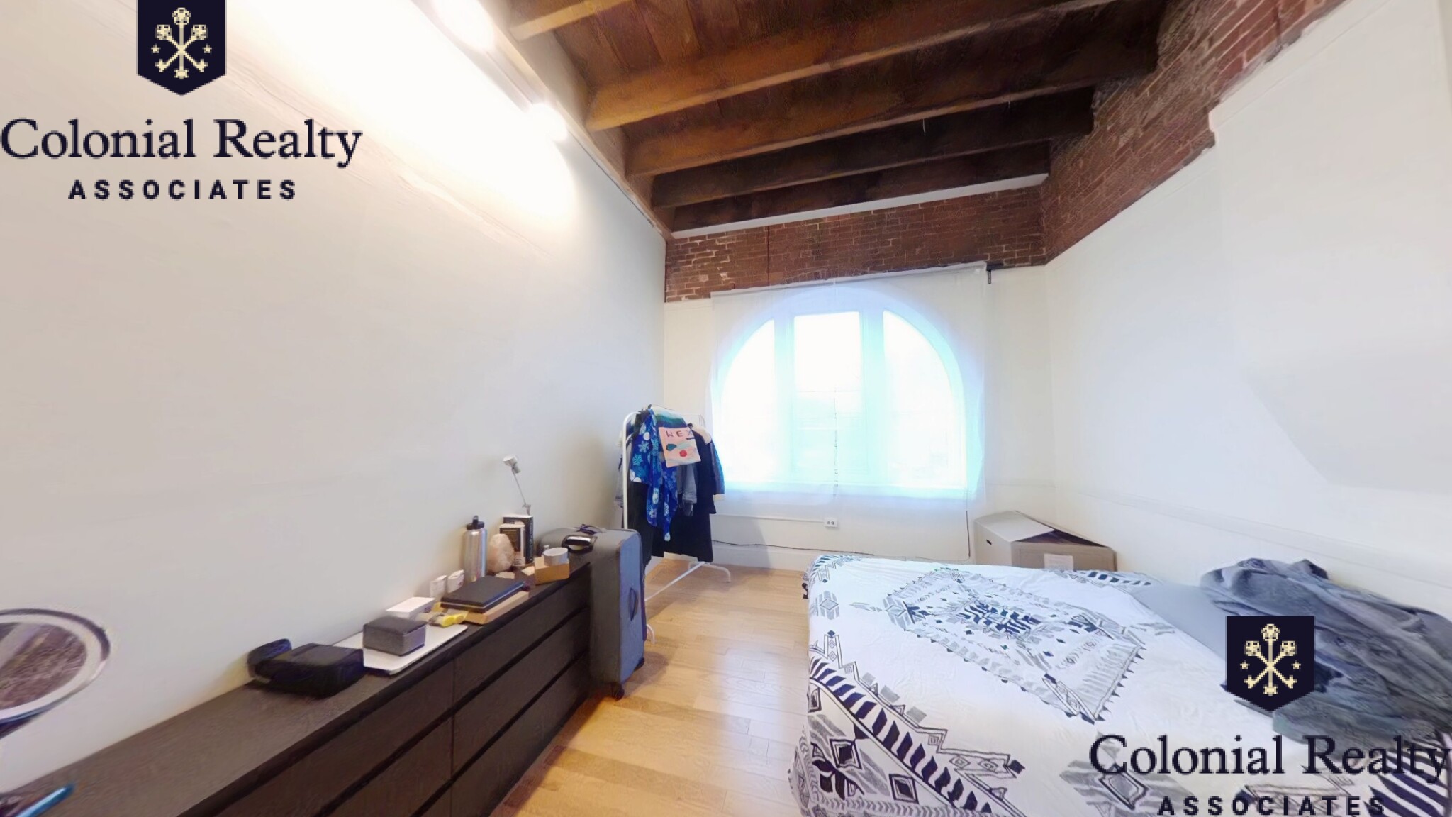 25 Saint Marys Ct, Longwood