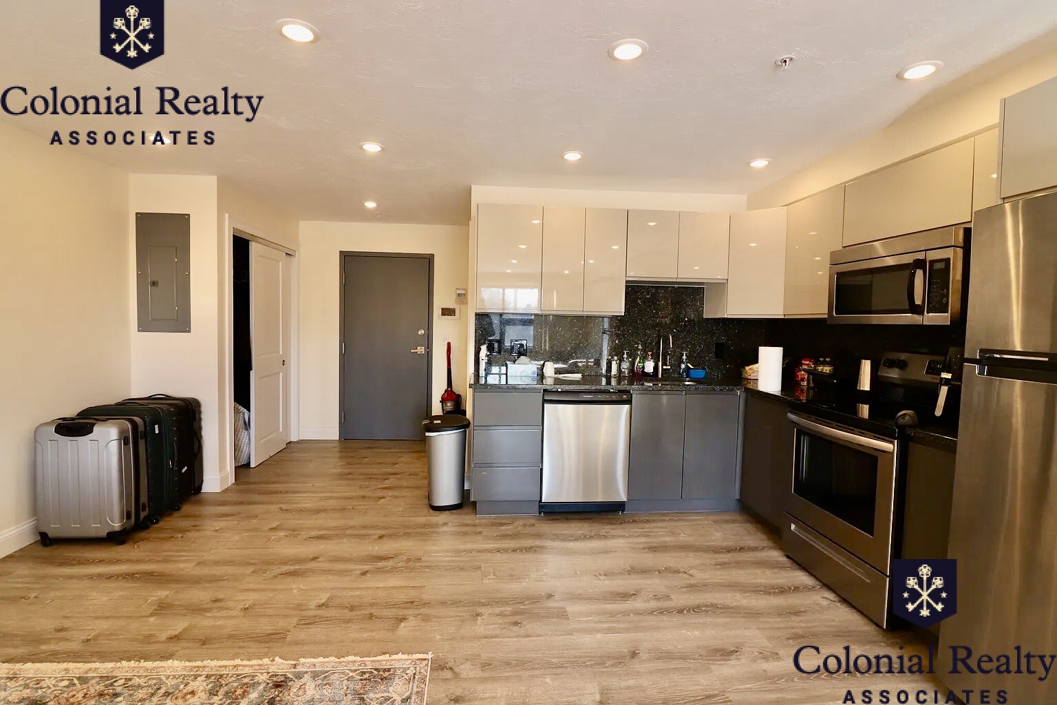 1028 Commonwealth, Chestnut Hill