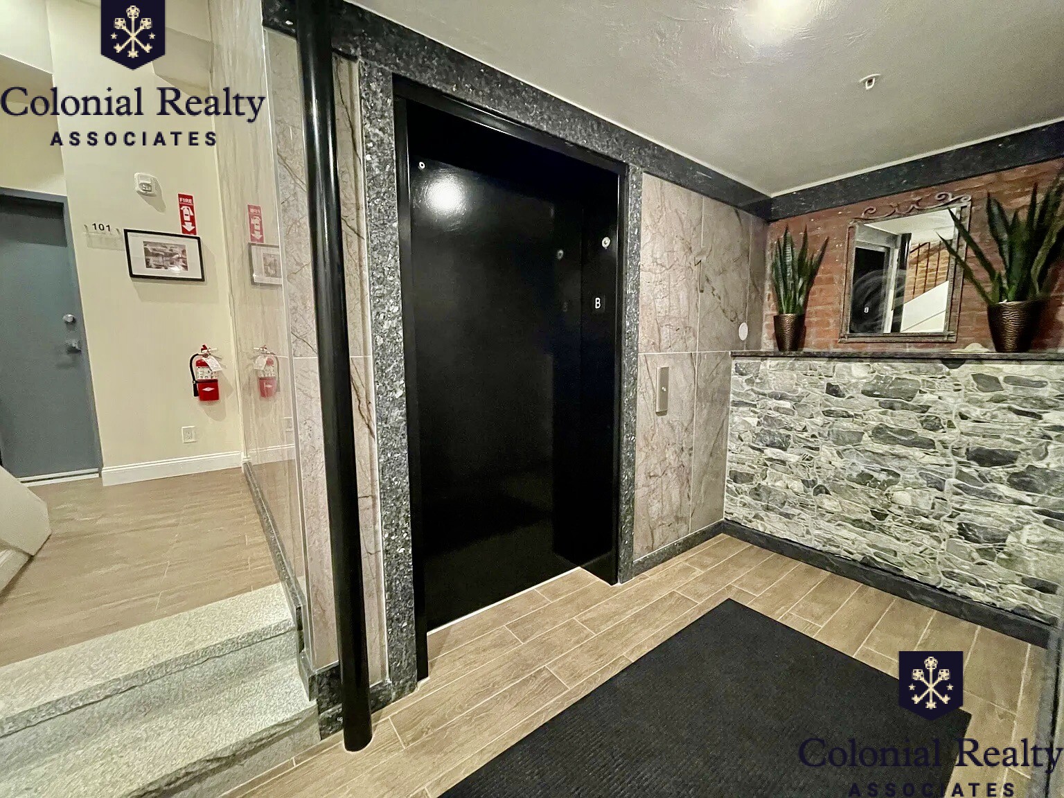 1028 Commonwealth, Chestnut Hill