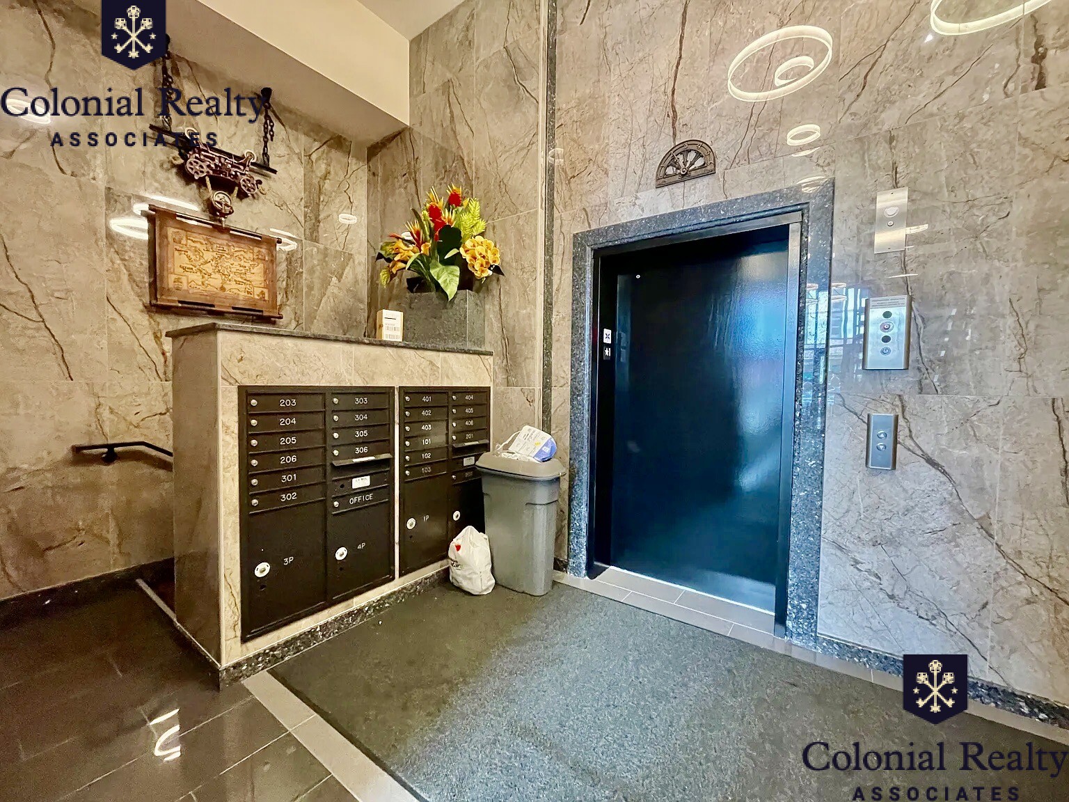 1028 Commonwealth, Chestnut Hill