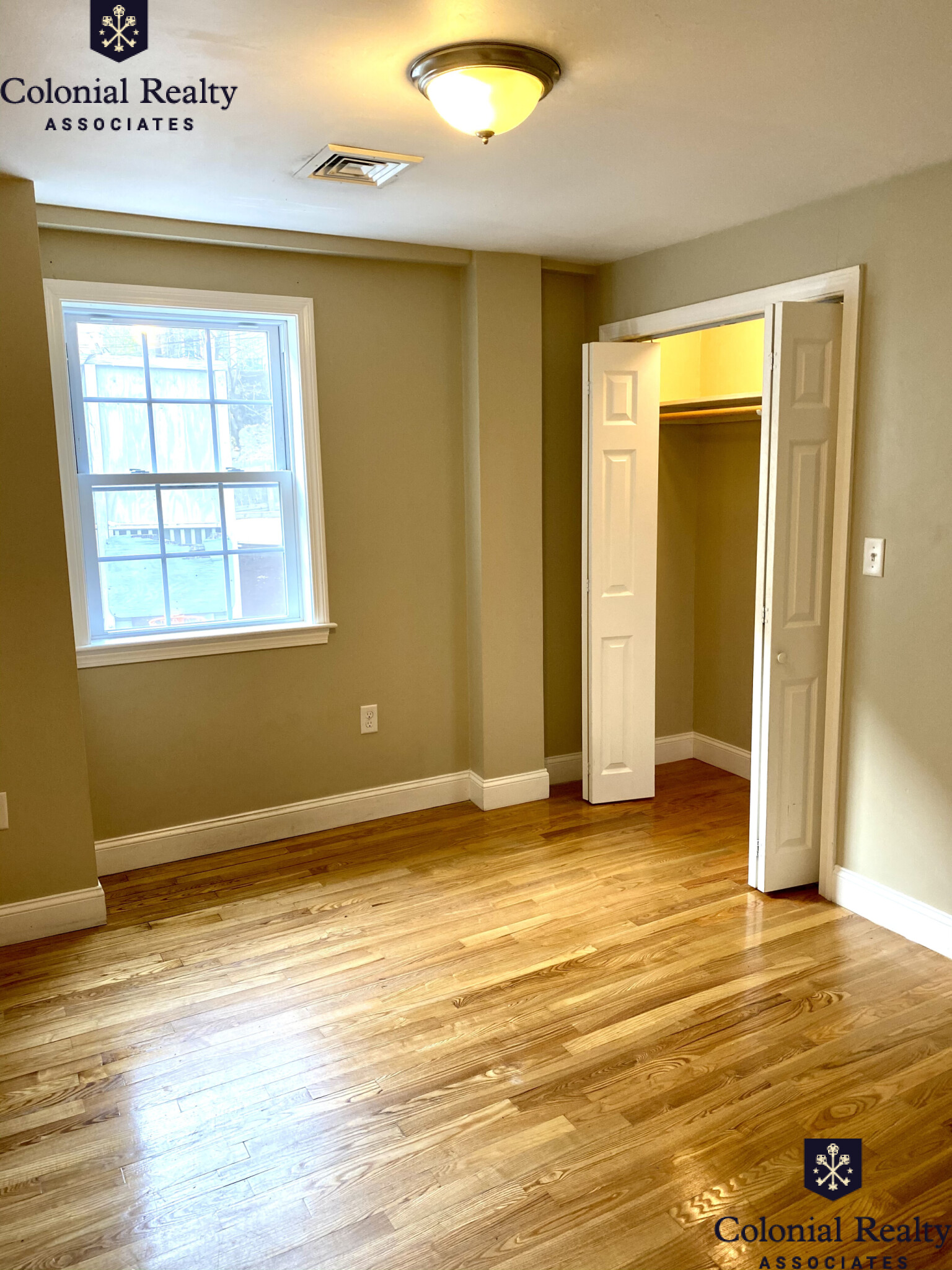 57 Day St, Jamaica Plain