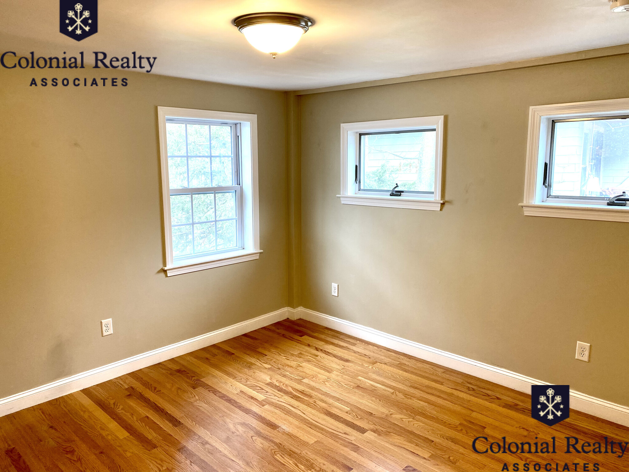 57 Day St, Jamaica Plain