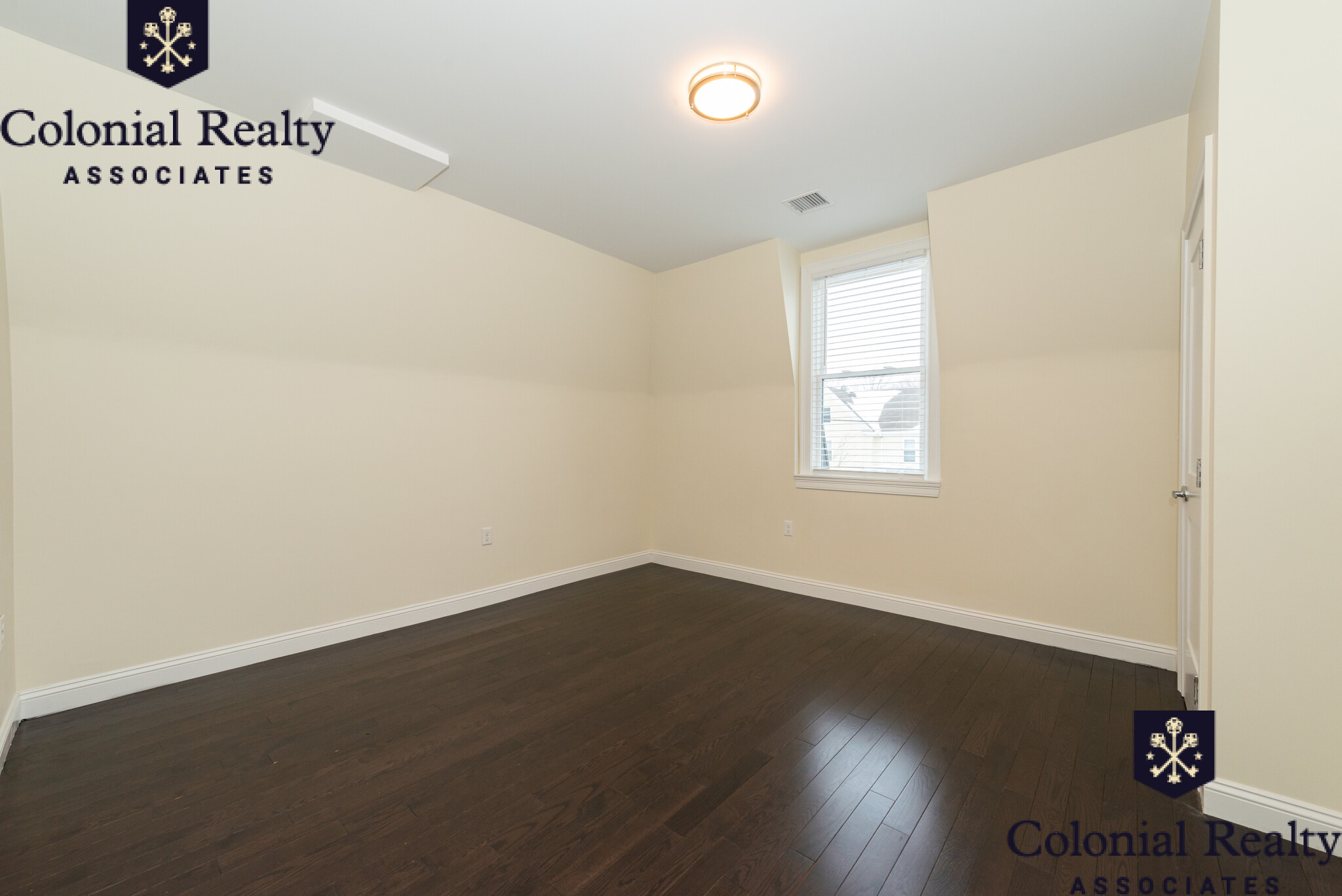 10 Marion St, Tufts University