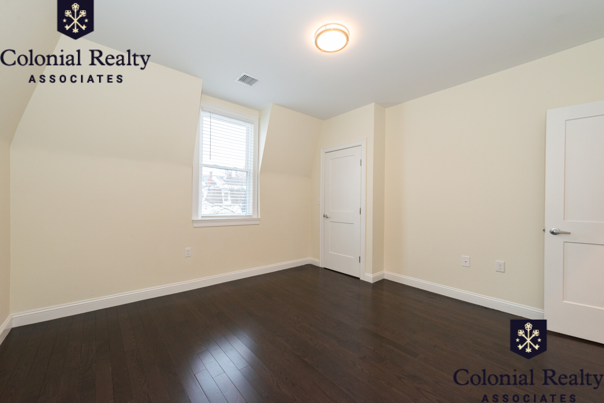 10 Marion St, Tufts University