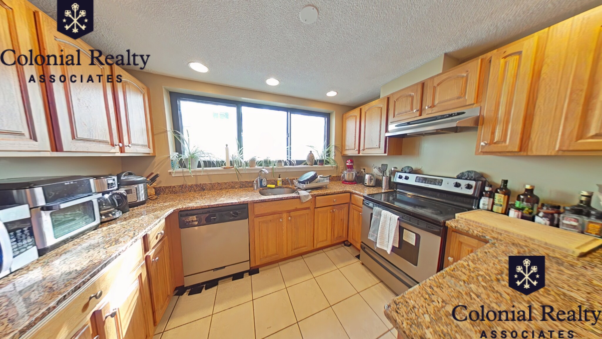 87 Brainerd Rd, Allston