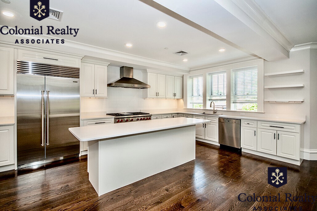 11 Alton Pl, Coolidge Corner