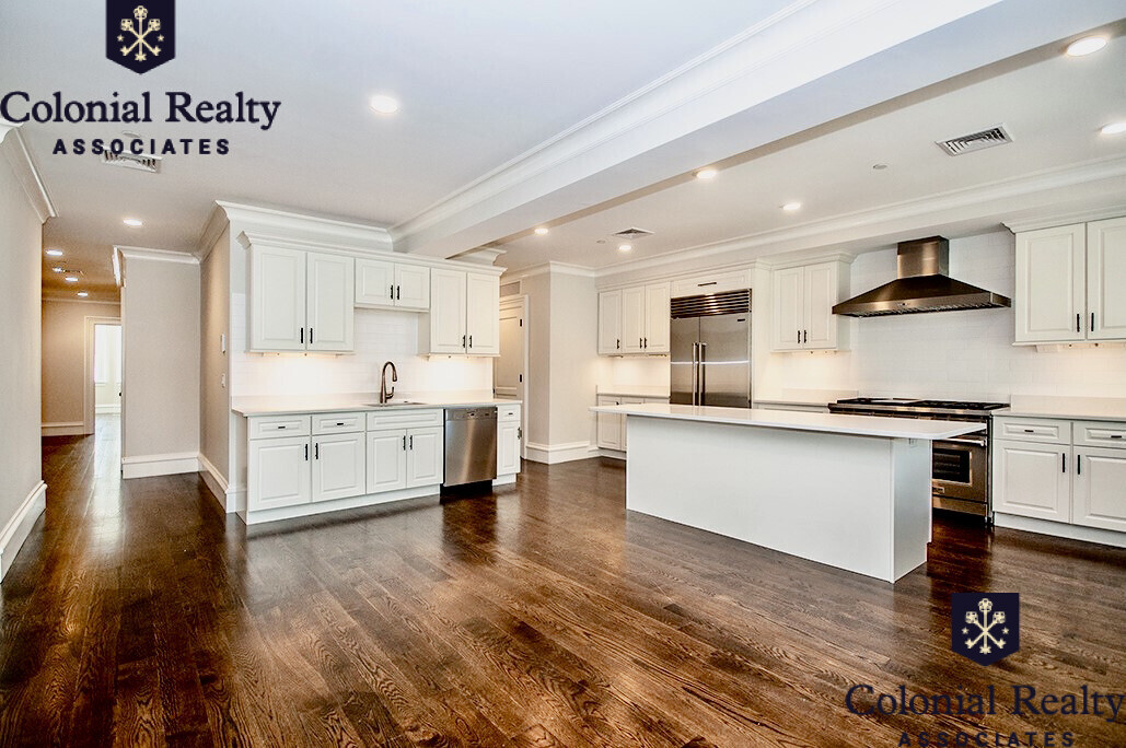 11 Alton Pl, Coolidge Corner