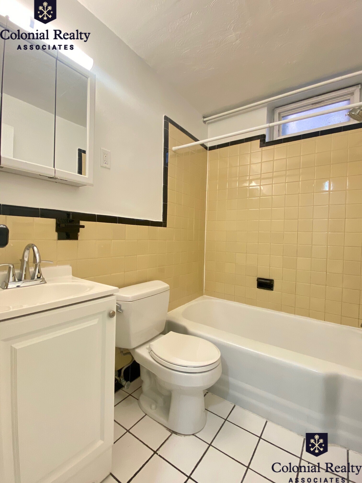 304 Berkeley St, Back Bay