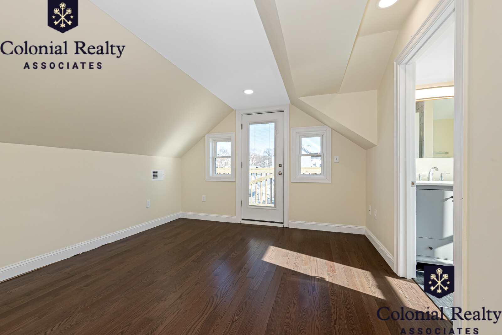 232 Fulton St, Medford