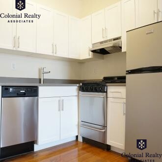 92 Charles St, Beacon Hill