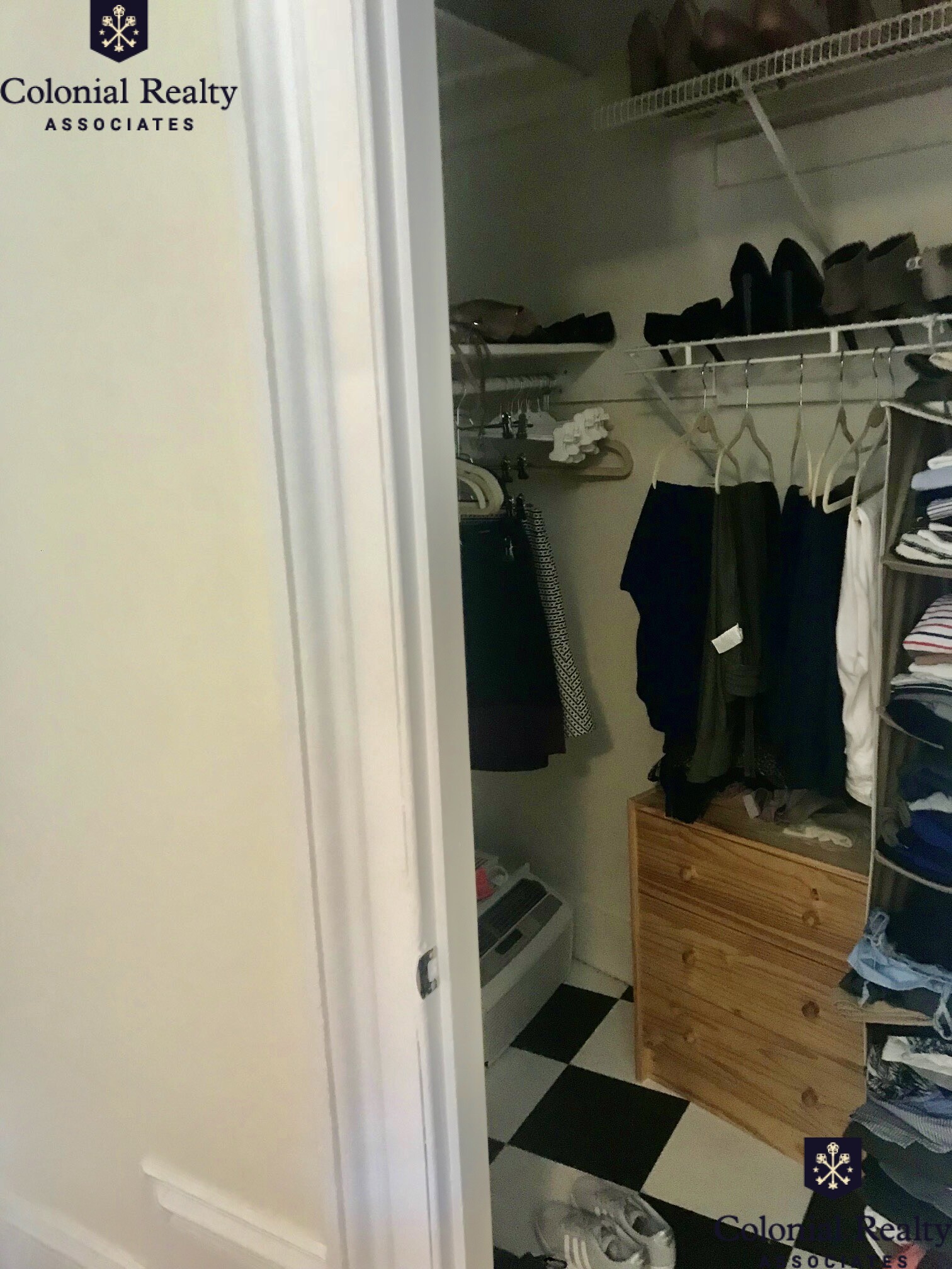 92 Charles St, Beacon Hill