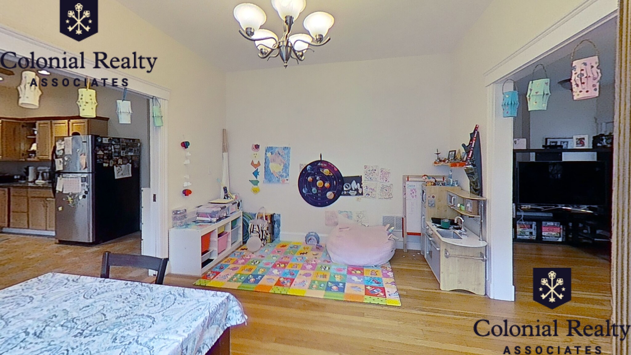 7 Woodleigh Rd, Watertown