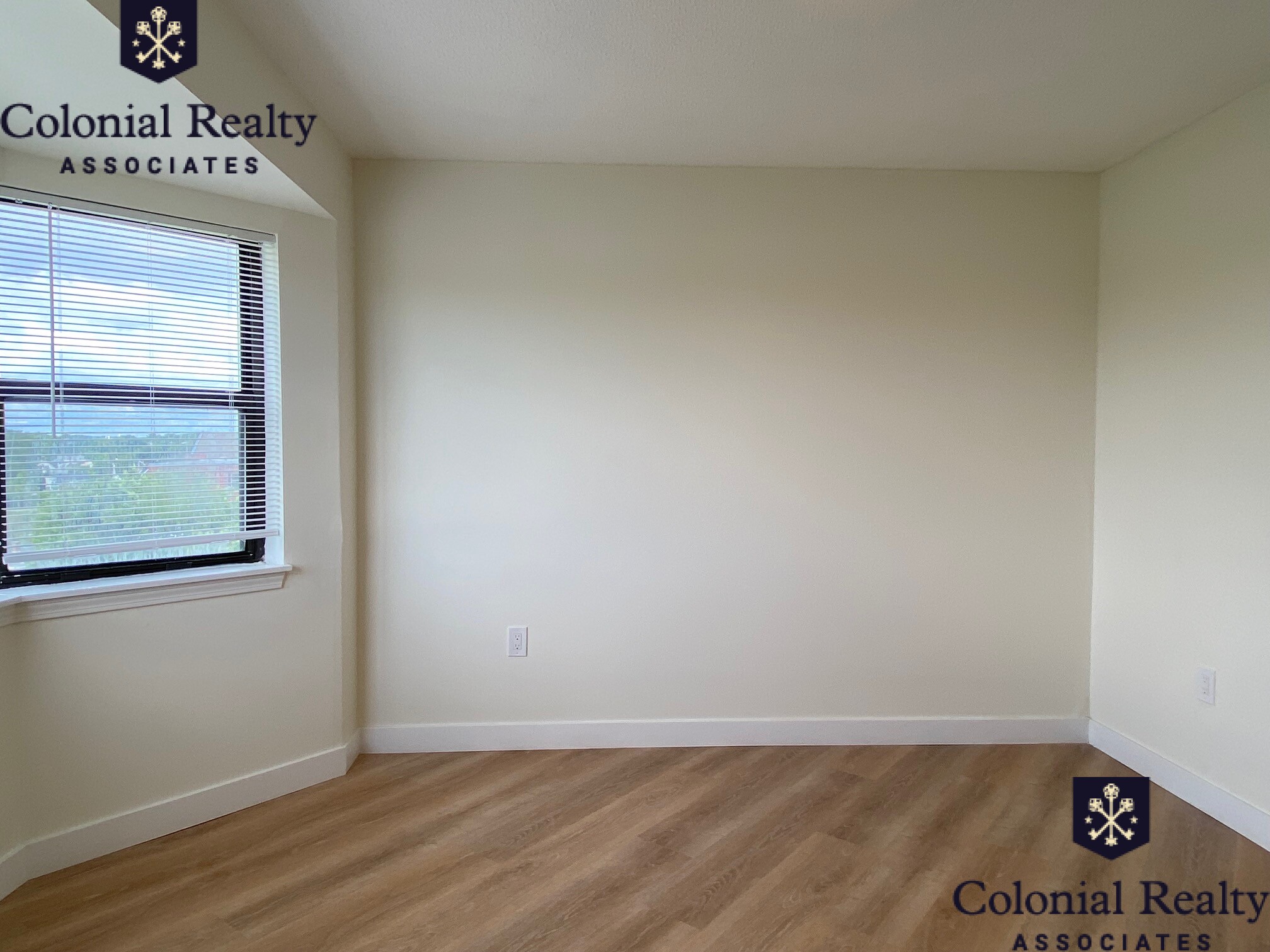 25 Webster Ave, East Somerville