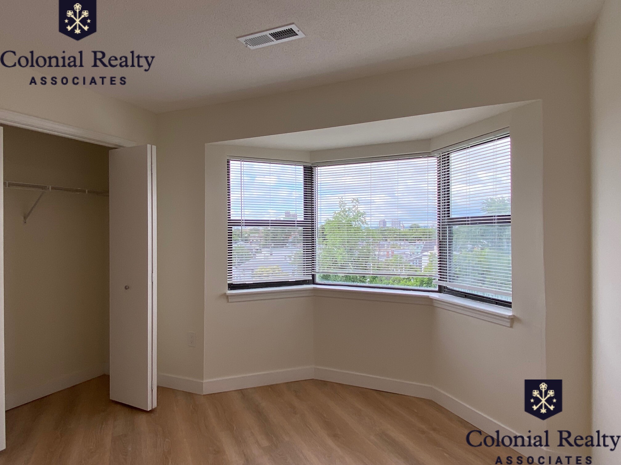 25 Webster Ave, East Somerville